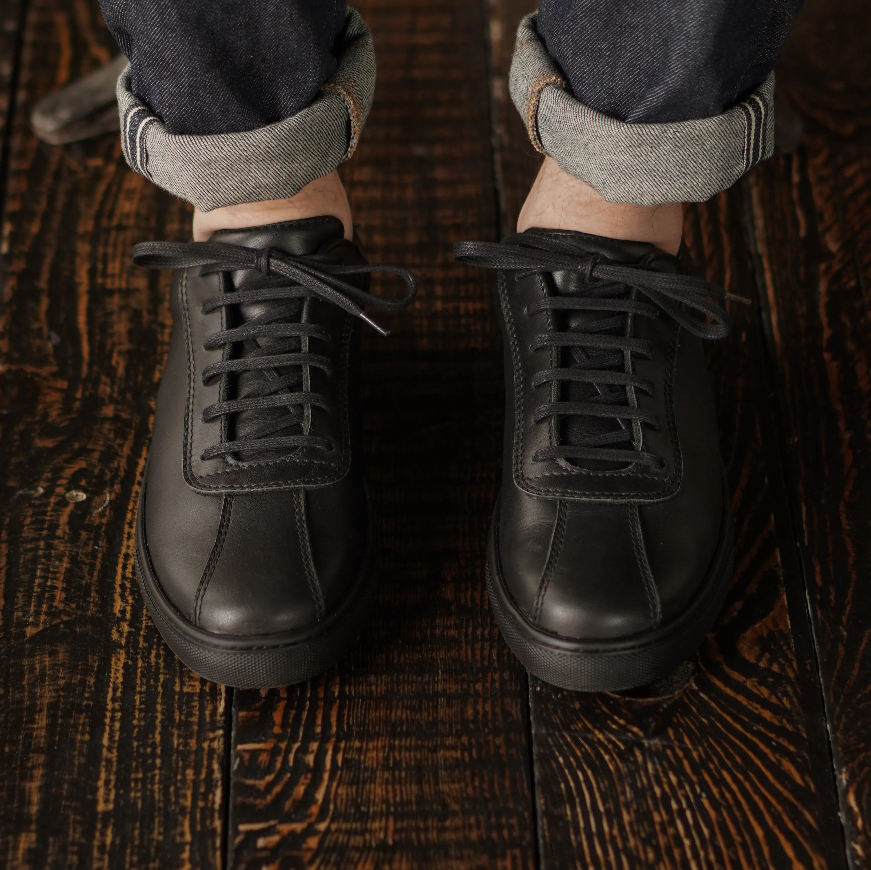 Austin Low Top Sneakers (Raven Black)