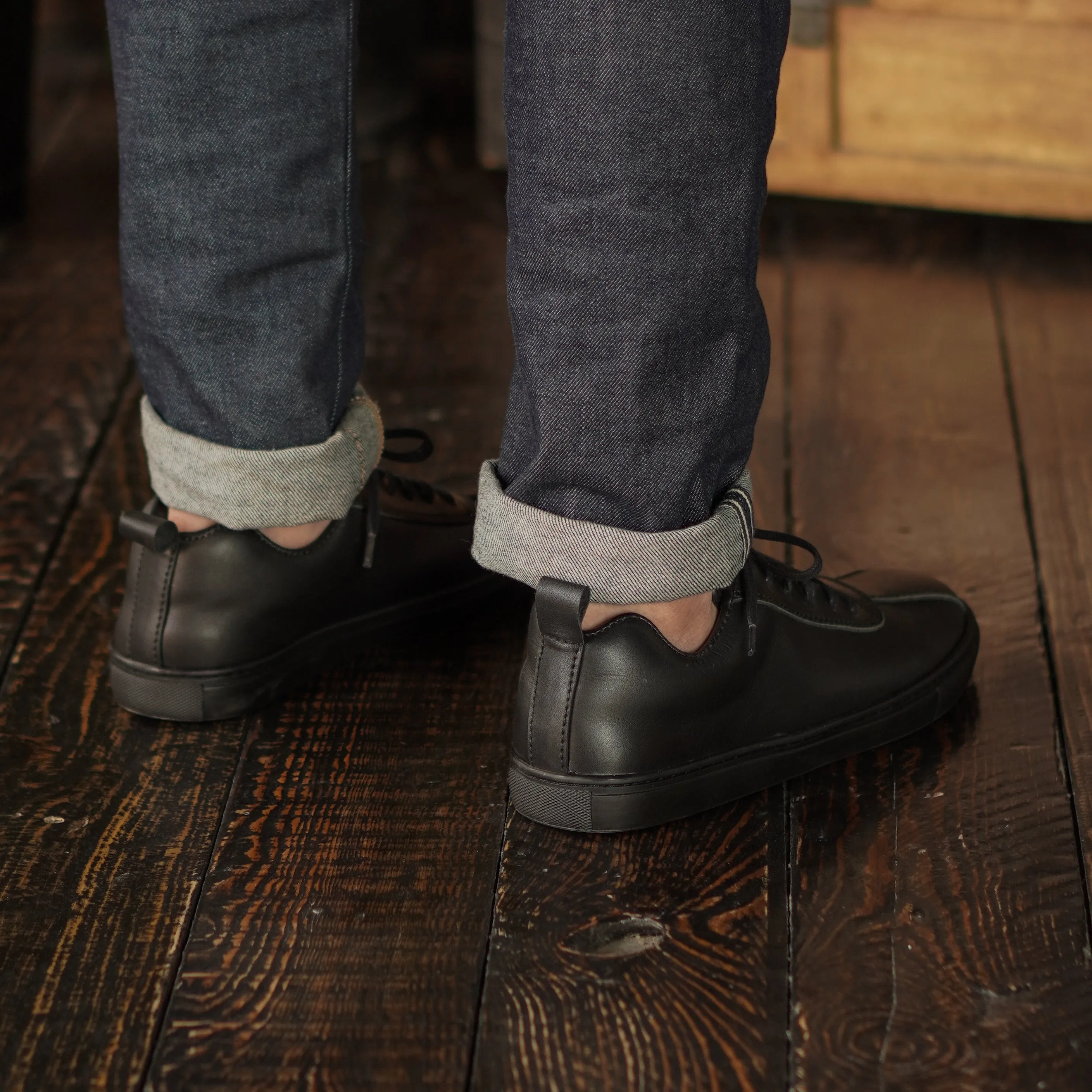 Austin Low Top Sneakers (Raven Black)