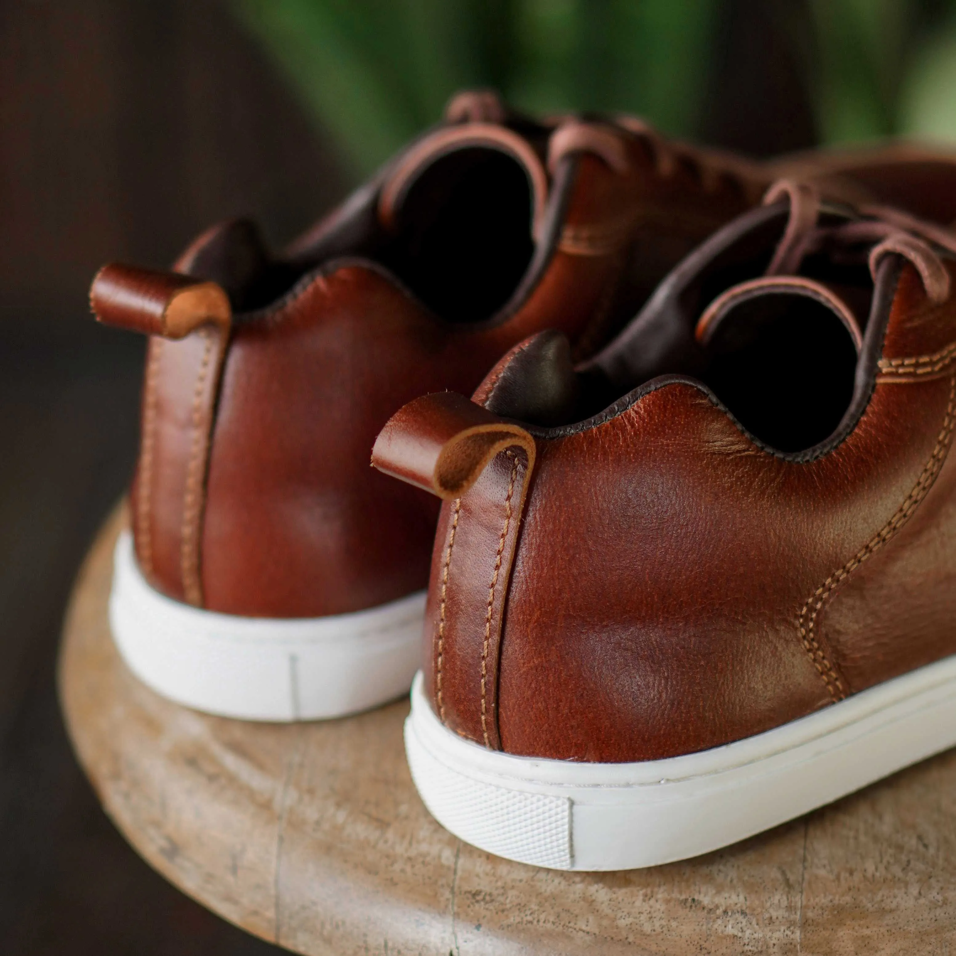 Brooklyn Low Top Sneakers (Saddle Tan)