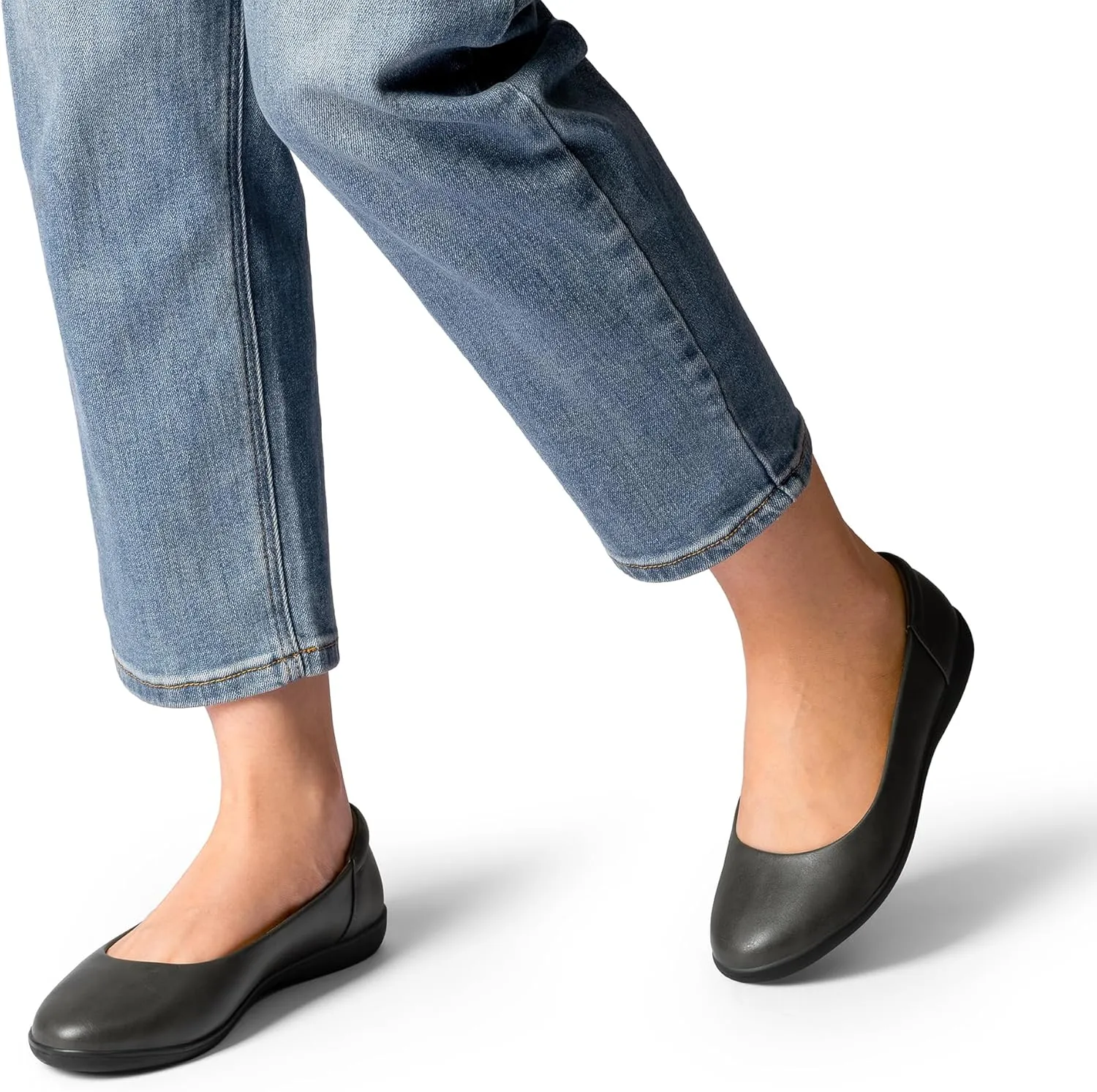DREAM PAIRS Women’s Comfortable Ballet Dressy Work Flats, Round Toe Slip on Office Shoes