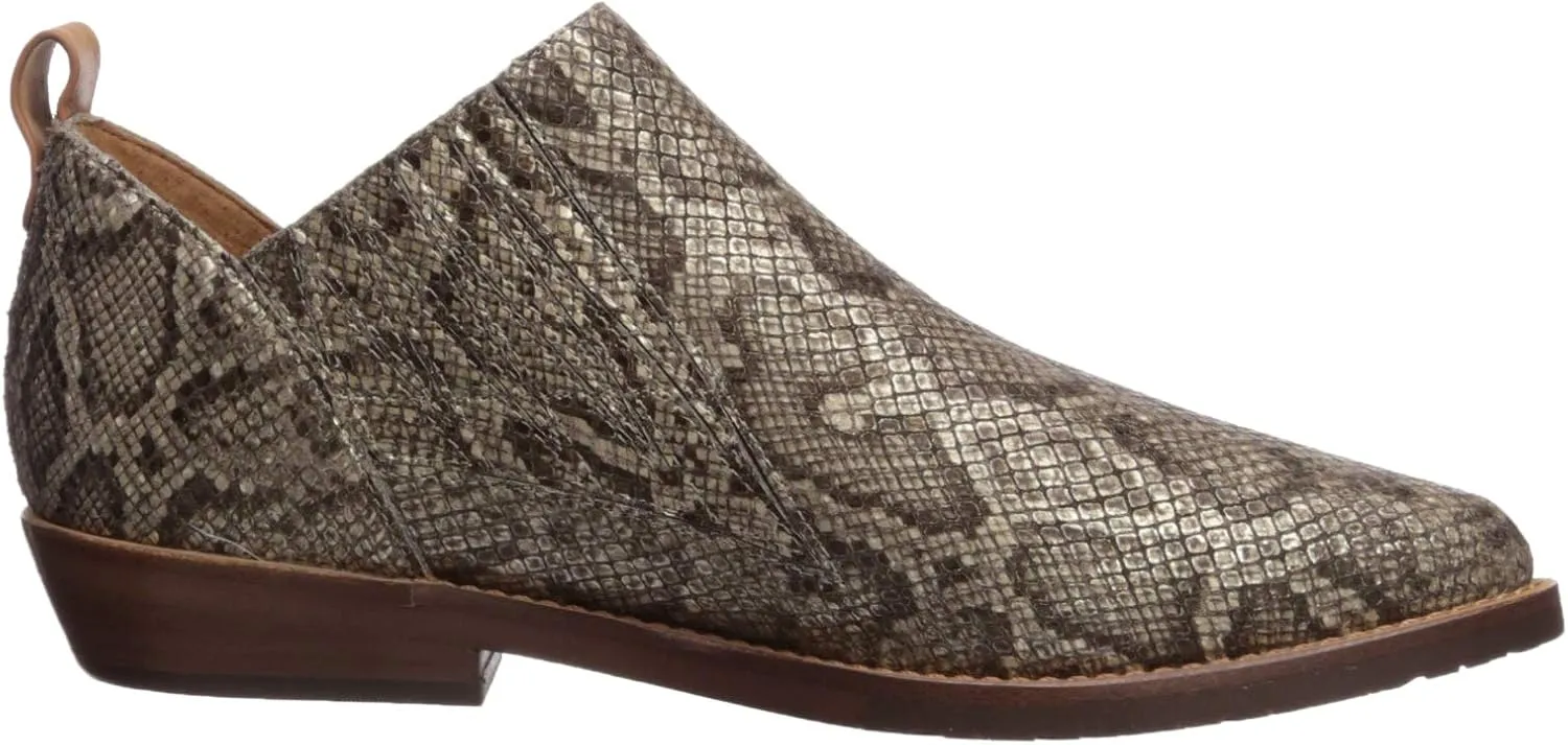 Gentle Souls by Kenneth Cole Women's Neptune Chelsea 2 Wentern Ankle Bootie