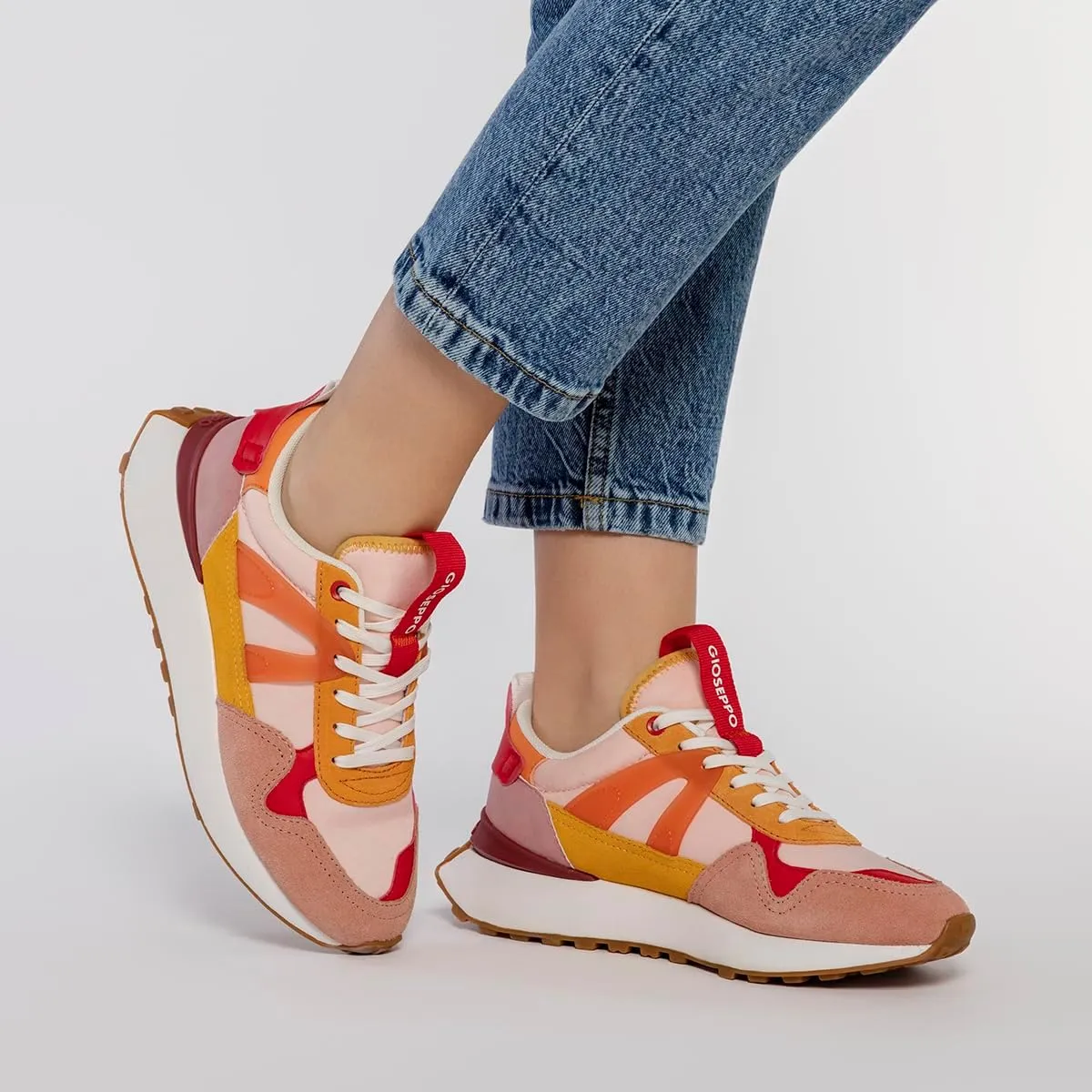 GIOSEPPO Women's Low-Top Sneaker
