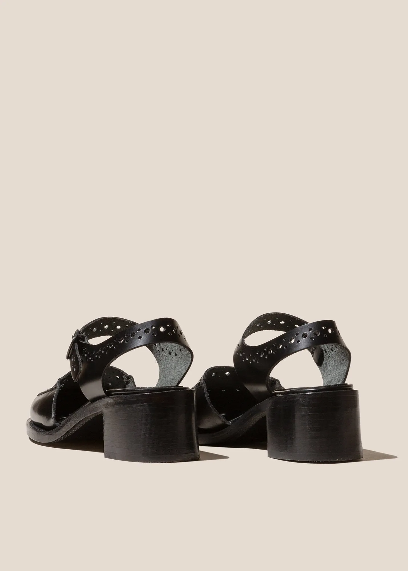 Interactive Black Picada Heeled, Modern design