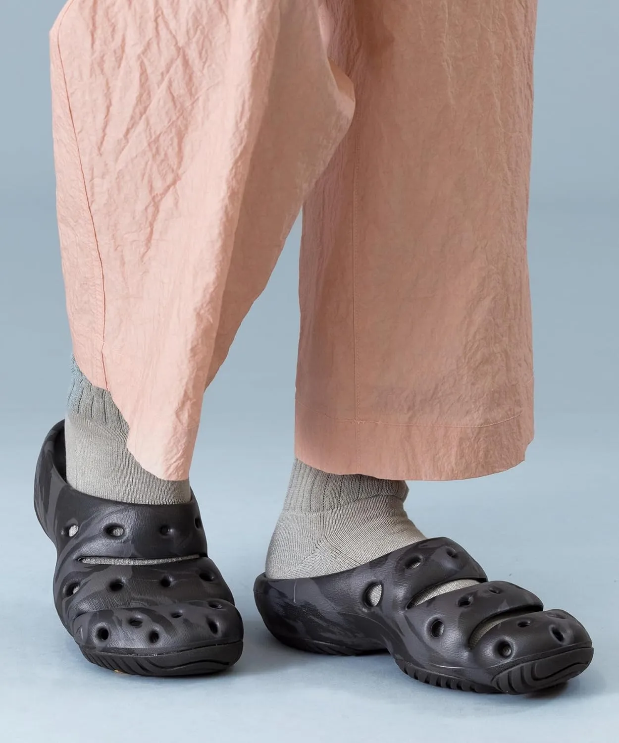 KEEN Men's Yogui Comfortable Slip on Lightweight Clogs
