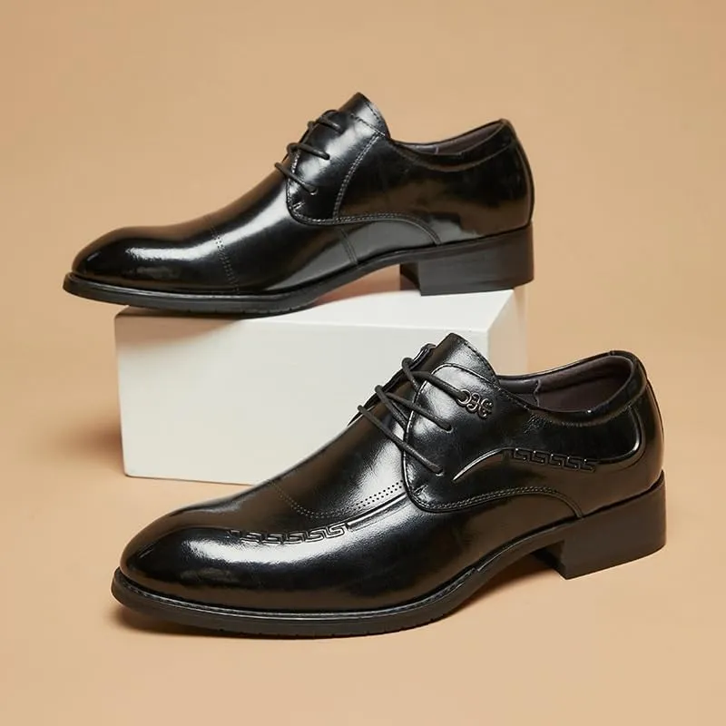 Men's Black Japanese and Korean Pointed Business Formal Leather Shoes Glossy Casual Pointed Derby Shoe Laces Suitable for Weddings and Offices