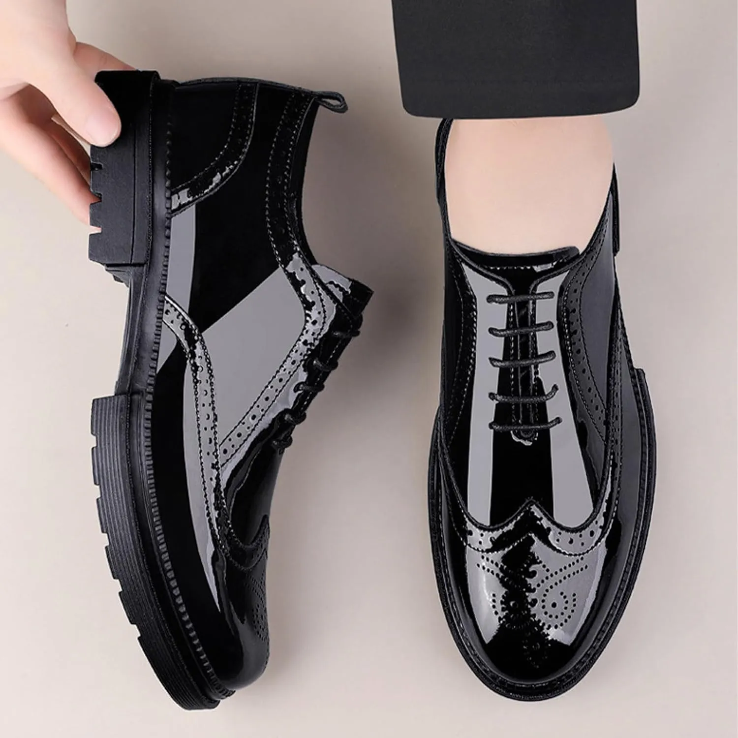 Men's Patent Leather Wingtips Carved Brogue Derby Shoes Classic Round Toe Lace Up Thick Sole Dress Oxfords Breathable Handmade Formal Business Shoes