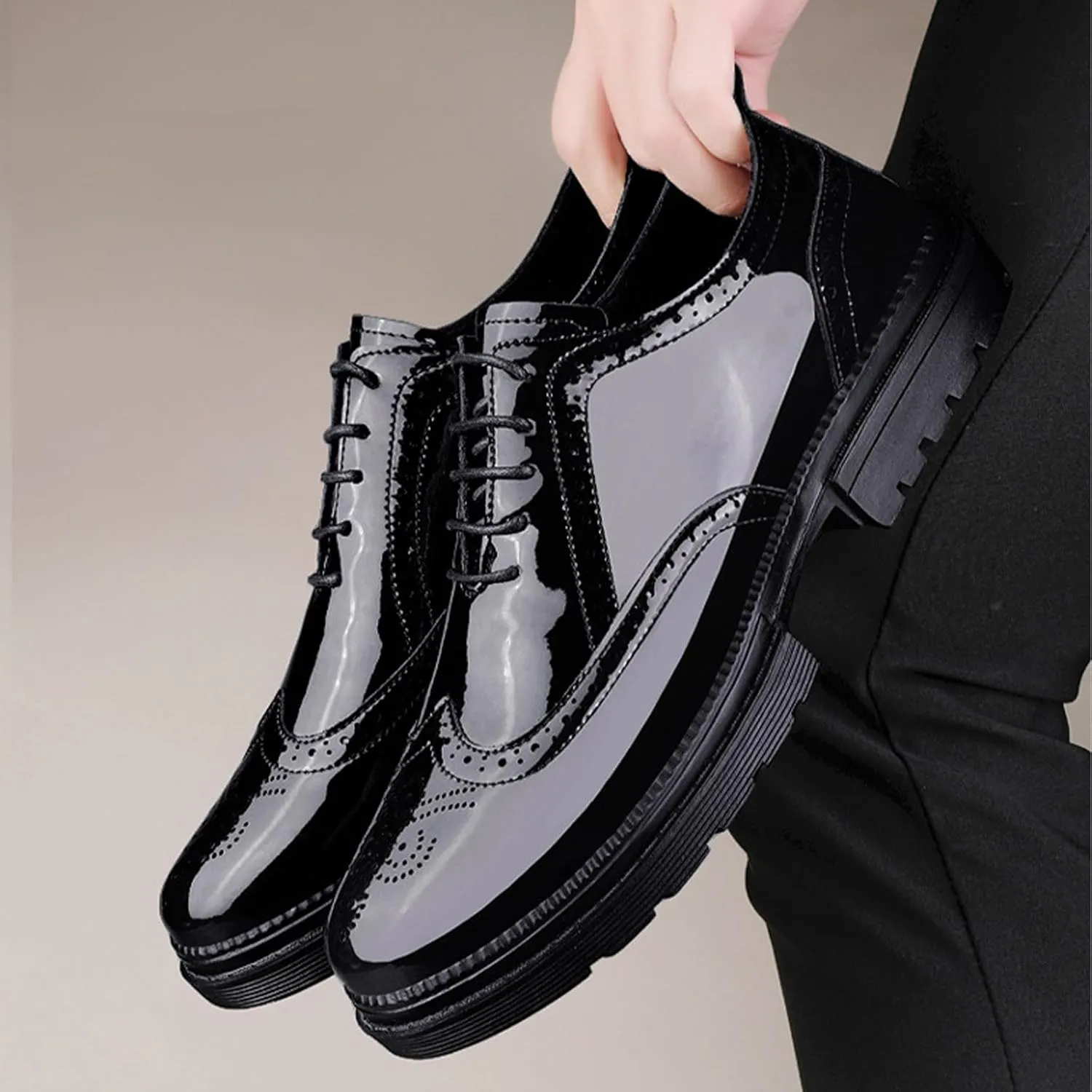 Men's Patent Leather Wingtips Carved Brogue Derby Shoes Classic Round Toe Lace Up Thick Sole Dress Oxfords Breathable Handmade Formal Business Shoes