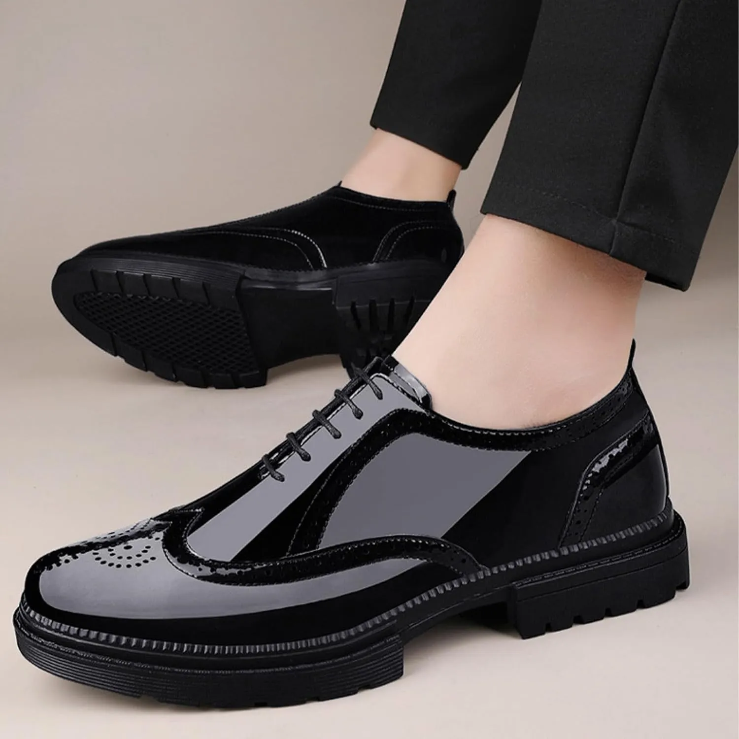 Men's Patent Leather Wingtips Carved Brogue Derby Shoes Classic Round Toe Lace Up Thick Sole Dress Oxfords Breathable Handmade Formal Business Shoes