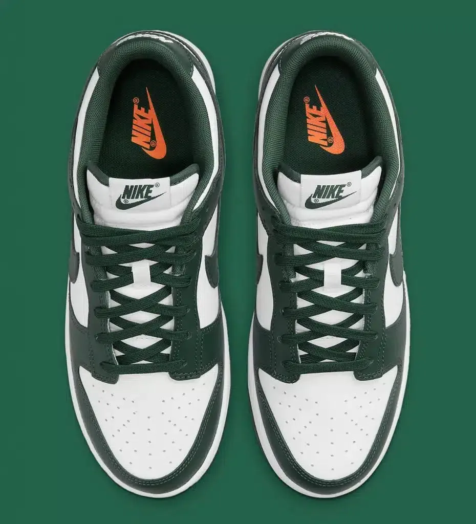 Nike Dunk Low “Team Green” sneakers