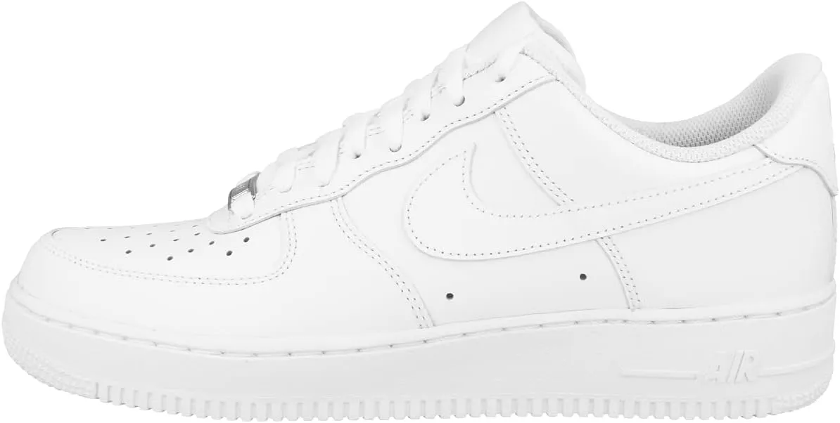 NIKE Men's Sneaker