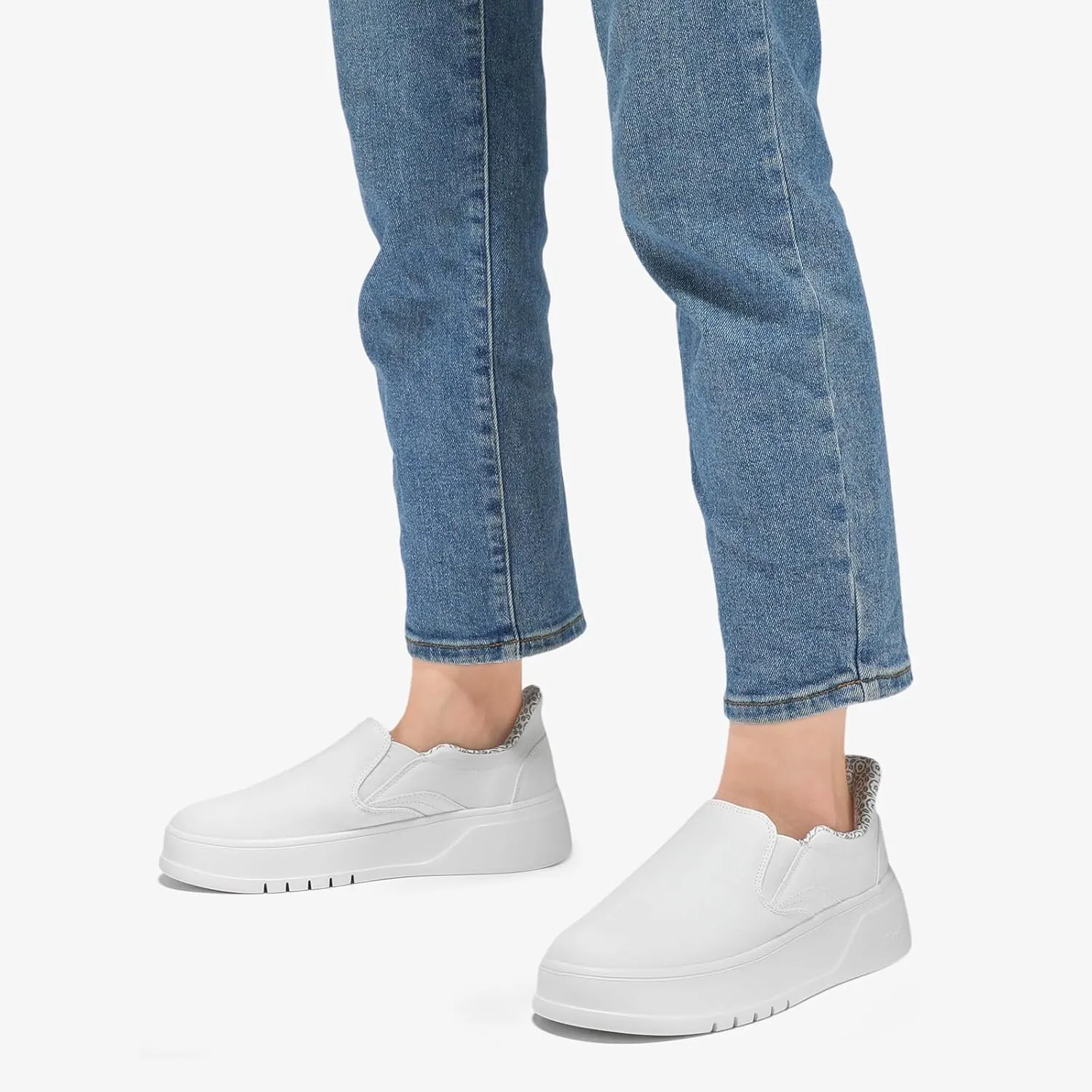 STQ Slip on Platform Sneakers for Womens Slip On Shoes Comfortable Casual Shoes