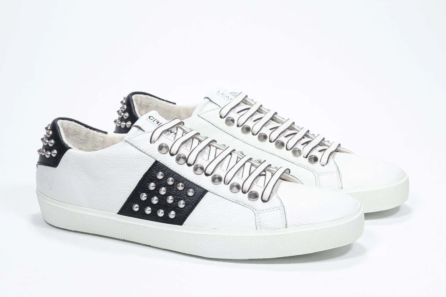 STUDLIGHT | Black & White - Low Top - Women