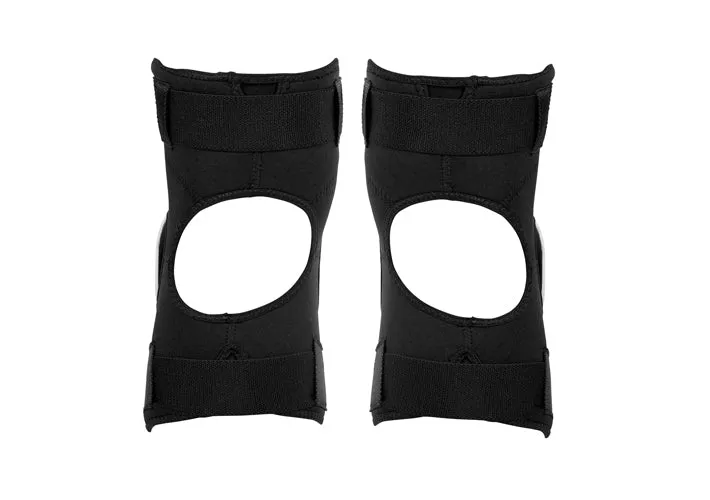 TSG Roller Derby D30 X-Large Black/White Knee Pads