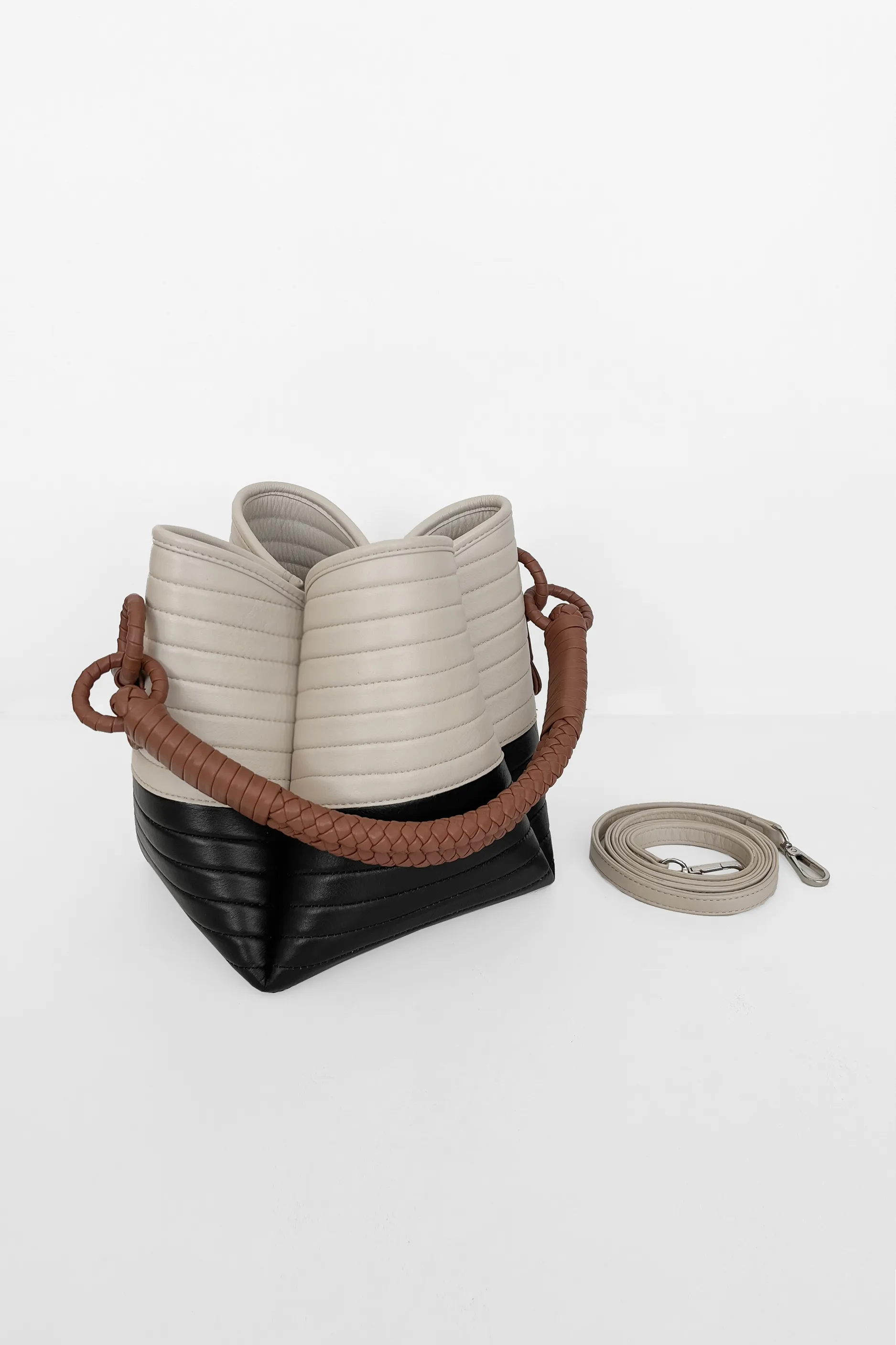 Tulip Oxford Bag, Tiramisu