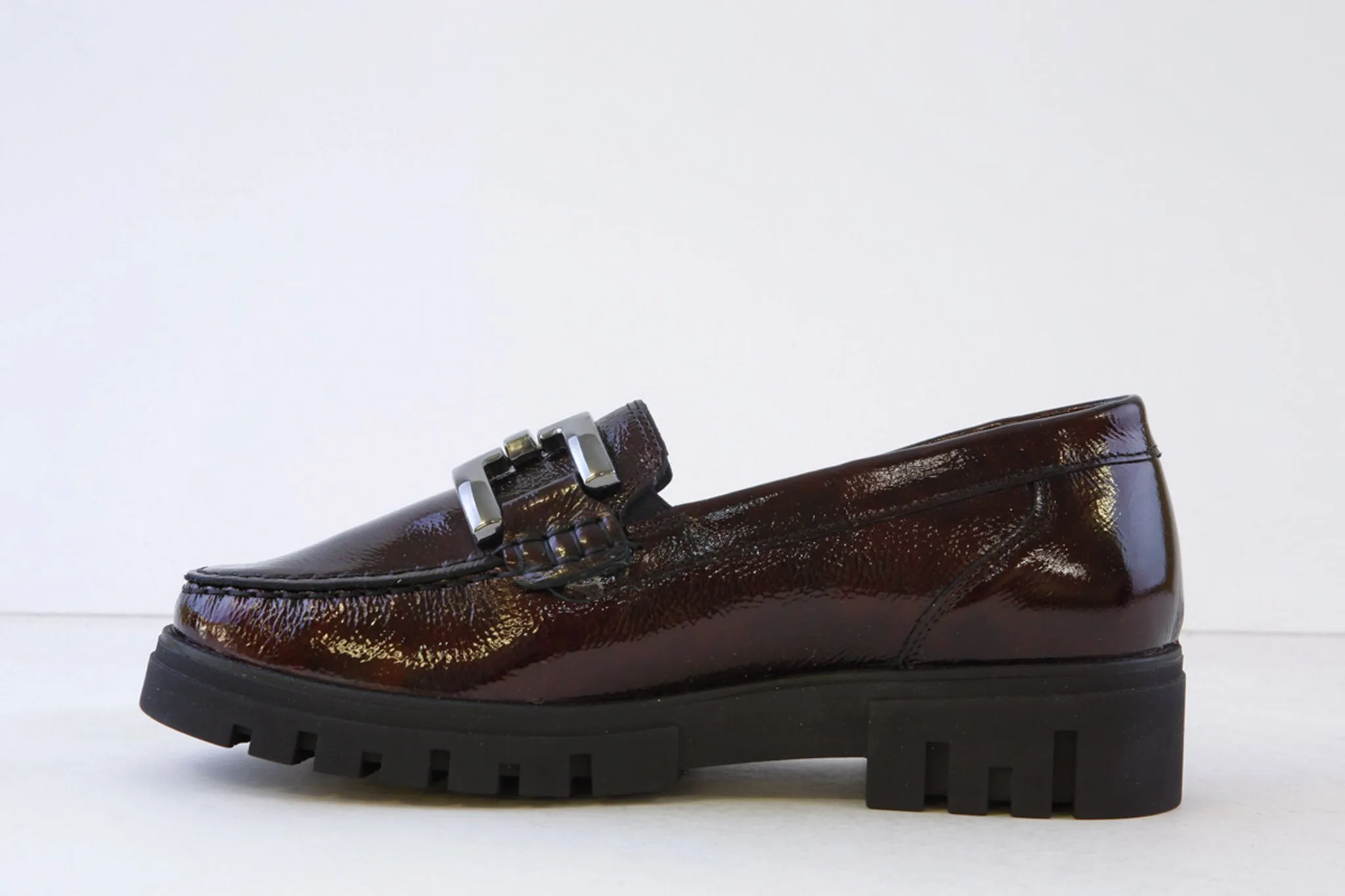 WALDLAUFER - 723508 143 H-SERENA -LOAFER WITH BUCKLE DETAIL- H FIT - WINE PATENT