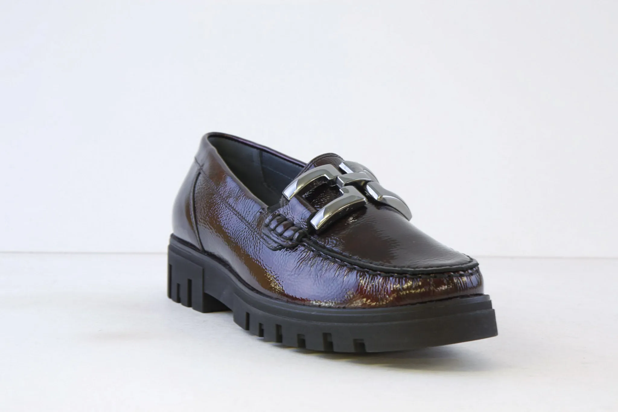 WALDLAUFER - 723508 143 H-SERENA -LOAFER WITH BUCKLE DETAIL- H FIT - WINE PATENT