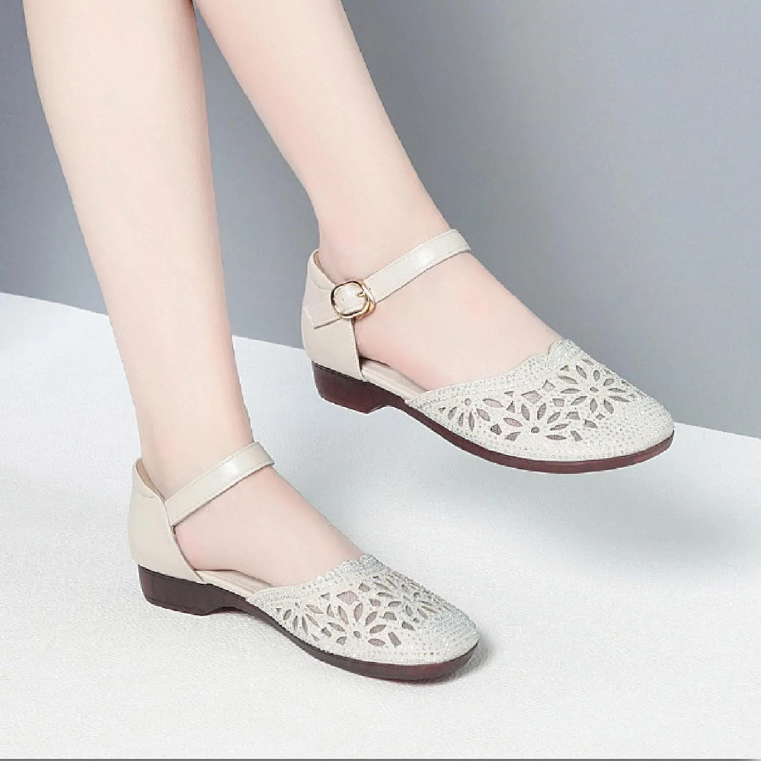 Women's Leather Meshgauze Rhinestones Backless Ankle Strap Chunky Low Heels Sandals Summer Breathable Shallow Mouth Closed Toe Round Toe Comfort Soft Sole Block Heel Sandals